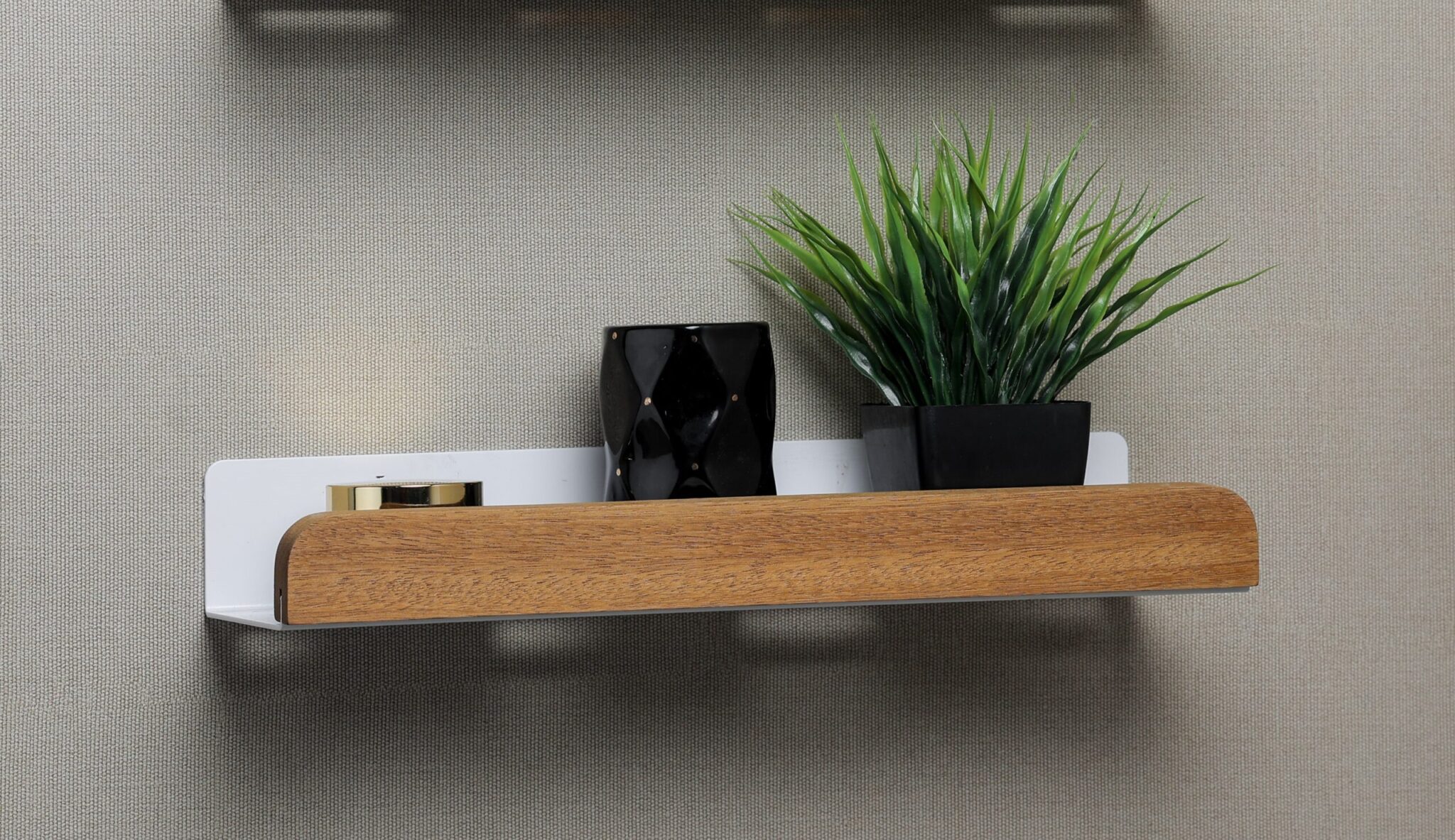 n (4) Wall Storage Rack - الصورة 1